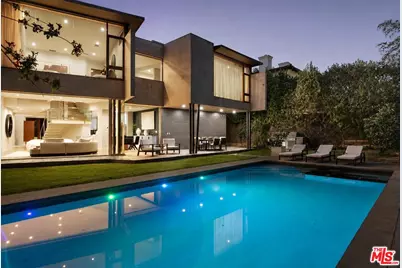 212 S Saltair Ave, Los Angeles, CA 90049 - Photo 1