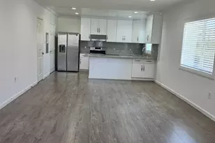2758 W 12th St, Los Angeles, CA 90006 - Photo 1