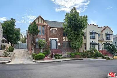 154 N Edgemont St ##2, Los Angeles, CA 90004 - Photo 1