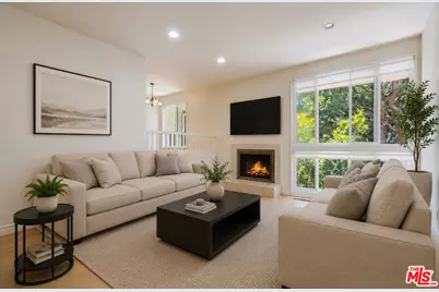 17241 Palisades Cir, Pacific Palisades, CA 90272 - Photo 1