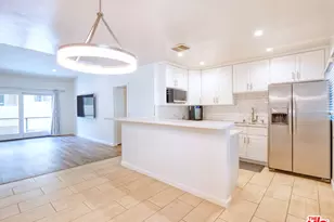 337 N Oakhurst Dr, Beverly Hills, CA 90210 - Photo 1