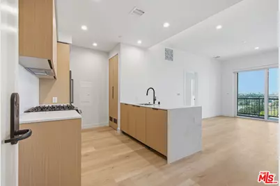 3555 Overland Ave #613, Los Angeles, CA 90034 - Photo 1