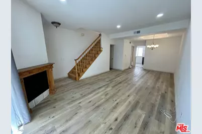 5145 Yarmouth Ave #25, Encino, CA 91316 - Photo 1