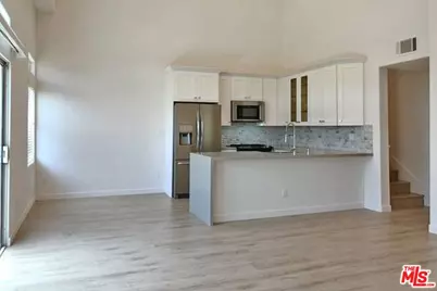 10560 Santa Monica #7, Los Angeles, CA 90025 - Photo 1