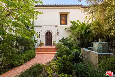 3842 Carnavon Way, Los Angeles, CA 90027 - Photo 1