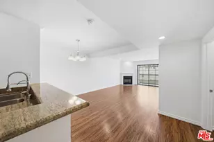 909 N Croft Ave, Los Angeles, CA 90069 - Photo 1