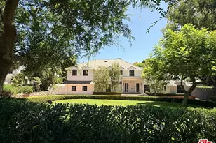 220 N Cliffwood Ave, Los Angeles, CA 90049 - Photo 1