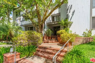 406 N Oakhurst Dr, Beverly Hills, CA 90210 - Photo 1