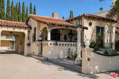 6132 Whitsett Ave, Los Angeles, CA 91606 - Photo 1