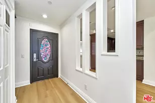 1043 S Kenmore Ave, Los Angeles, CA 90006 - Photo 1
