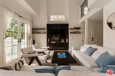 1025 Euclid St #101, Santa Monica, CA 90403 - Photo 1