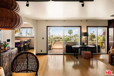 7560 Hollywood Blvd #Ph409, Los Angeles, CA 90046 - Photo 1