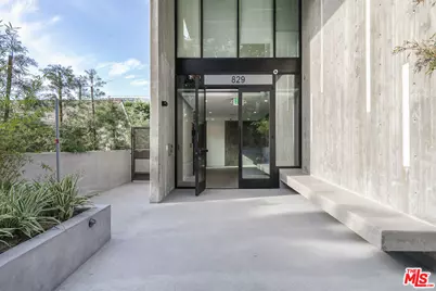 829 Larrabee St #303, West Hollywood, CA 90069 - Photo 1