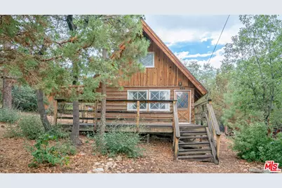 834 Victoria Ln, Sugarloaf, CA 92386 - Photo 1
