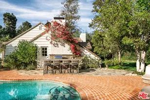 251 N Layton Dr, Los Angeles, CA 90049 - Photo 1