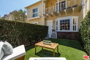 215 S Poinsettia Pl, Los Angeles, CA 90036 - Photo 1