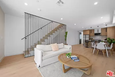 837 N Detroit St, Los Angeles, CA 90046 - Photo 1