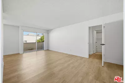 1352 S Carmelina Ave #211, Los Angeles, CA 90025 - Photo 1