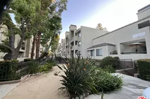 21450 Burbank Blvd, Woodland Hills, CA 91367 - Photo 1