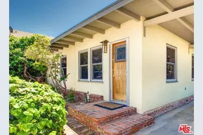 2454 7th St #B, Santa Monica, CA 90405 - Photo 1