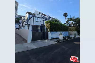 138 Mabery Rd, Santa Monica, CA 90402 - Photo 1