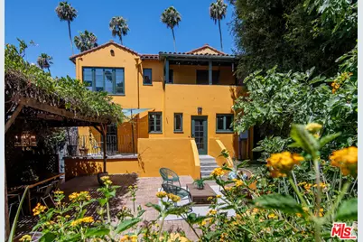 130 N Catalina St, Los Angeles, CA 90004 - Photo 1