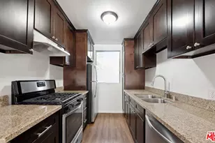 633 N Hayworth Ave, Los Angeles, CA 90048 - Photo 1
