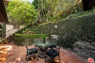7301 Pacific View Dr, Los Angeles, CA 90068 - Photo 22
