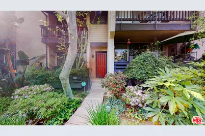 21821 Burbank Blvd #139, Woodland Hills, CA 91367 - Photo 1