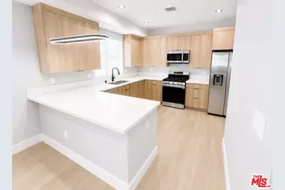 14833 Erwin St #6, Los Angeles, CA 91411 - Photo 1