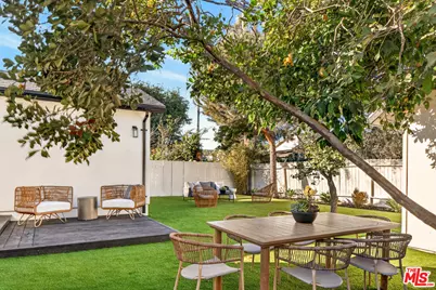 4226 Redwood Ave, Los Angeles, CA 90066 - Photo 1