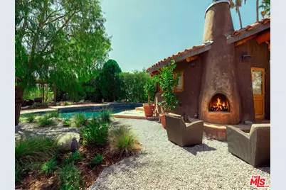 3377 Canton Ln, Los Angeles, CA 91604 - Photo 1