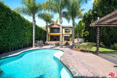 1308 S Stanley Ave, Los Angeles, CA 90019 - Photo 1