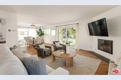 1031 17th St #1, Santa Monica, CA 90403 - Photo 1