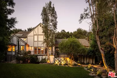 1004 N Bundy Dr, Los Angeles, CA 90049 - Photo 1