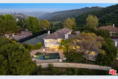 3123 Stone Oak Dr, Los Angeles, CA 90049 - Photo 1