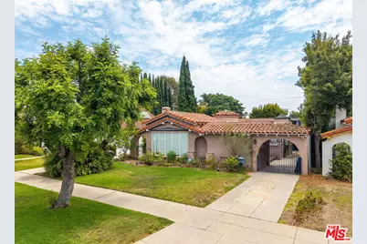 1828 S Wooster St, Los Angeles, CA 90035 - Photo 1