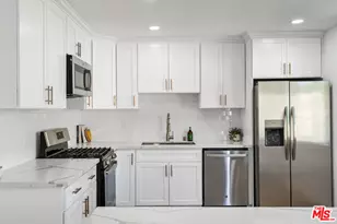 733 N Hayworth Ave, Los Angeles, CA 90046 - Photo 1