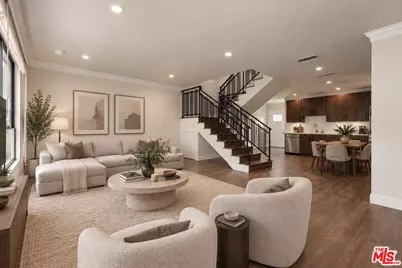 1153 N Beachwood Dr #1, Los Angeles, CA 90038 - Photo 1