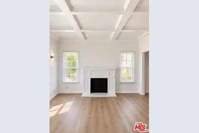 140 S Camden Dr #104, Beverly Hills, CA 90212 - Photo 1