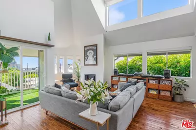 24 Westwind St #C, Marina del Rey, CA 90292 - Photo 1