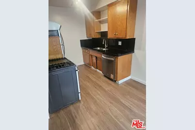 1908 11th St, Santa Monica, CA 90404 - Photo 1
