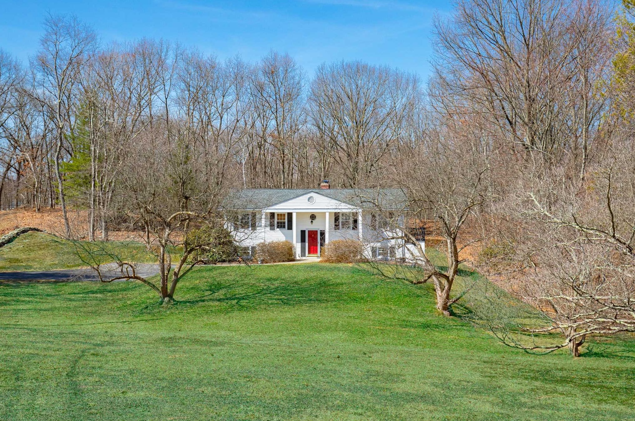 70 Gretna Hill Rd, Pleasant Valley, NY 12569