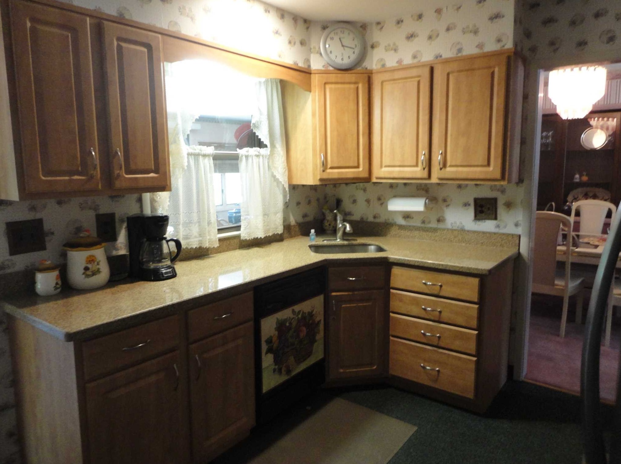 1 Schyler Dr, Poughkeepsie NY 12603 exterior