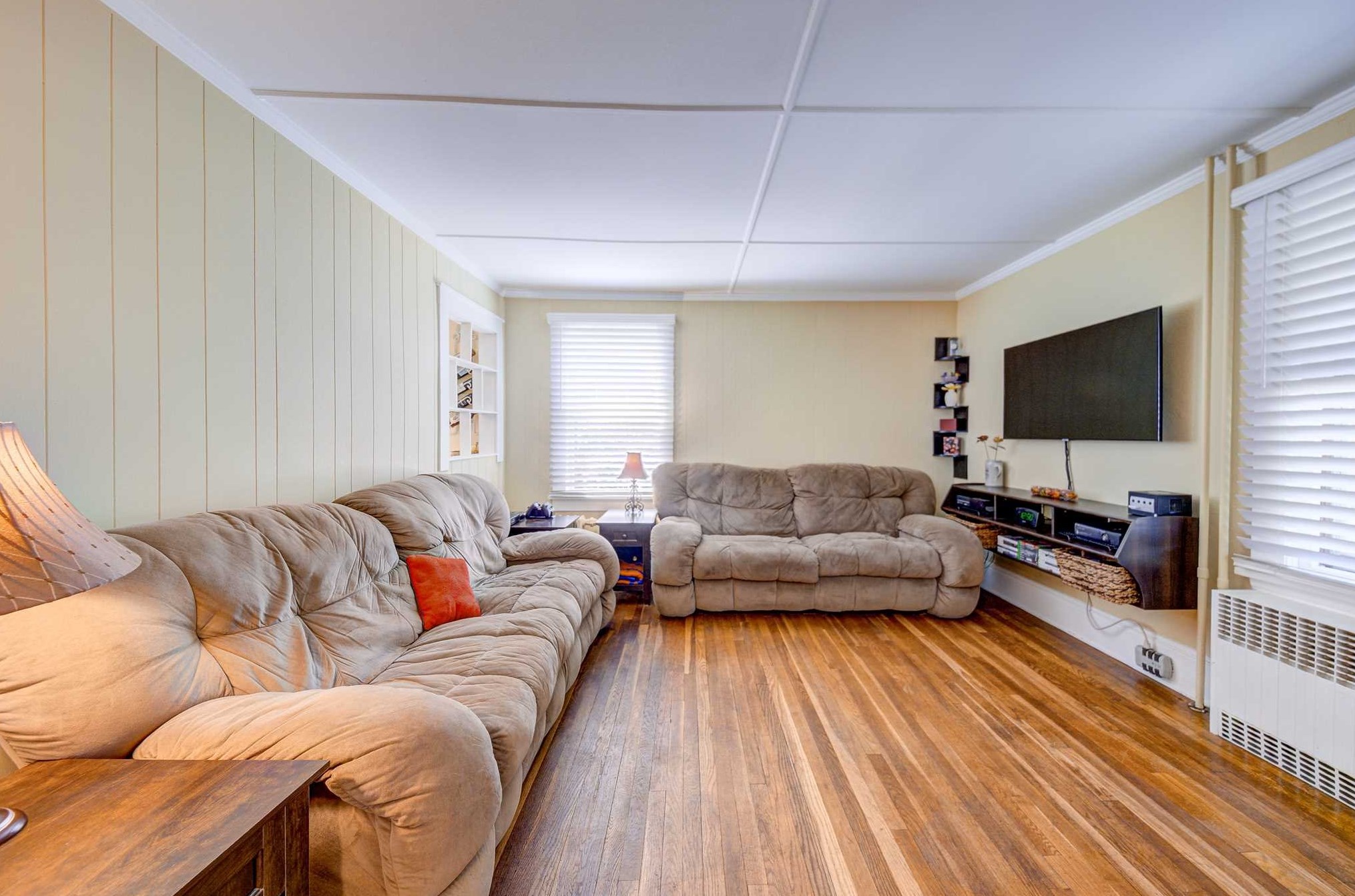 26 Cedar St, Beacon, NY 12508-1935