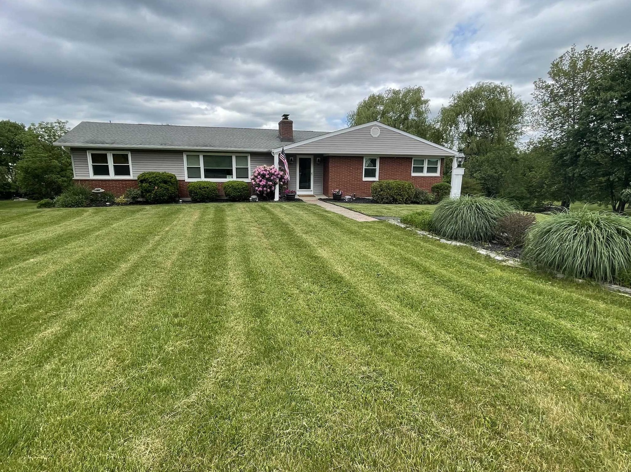 10 Miller Dr, East Fishkill, NY 12533-5139