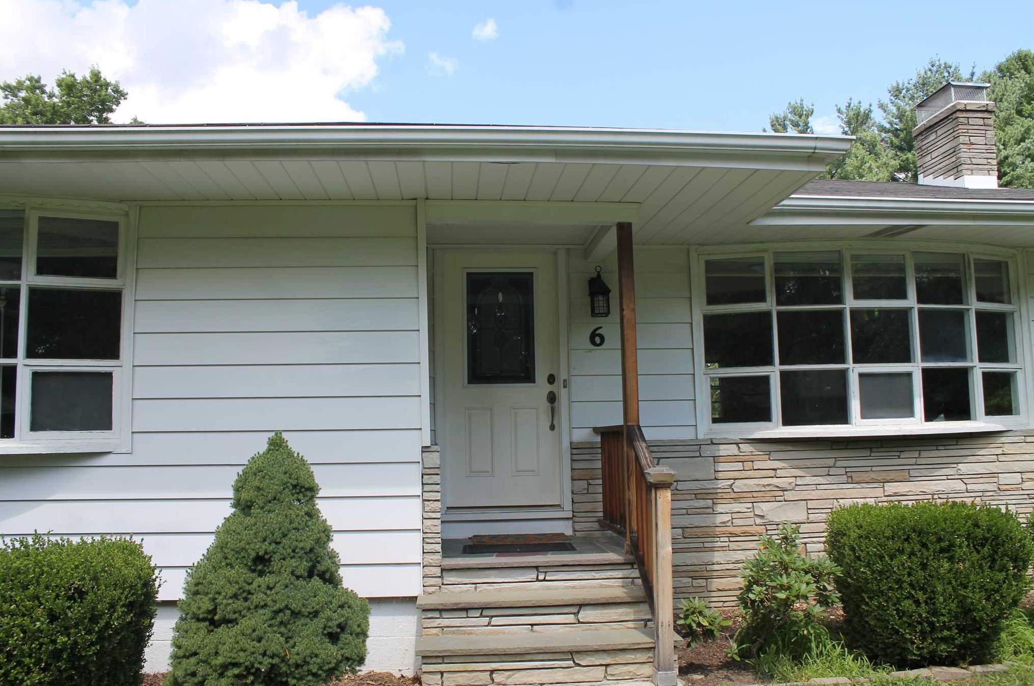 6 Creek Bend Rd, Poughkeepsie, NY 12603-5108
