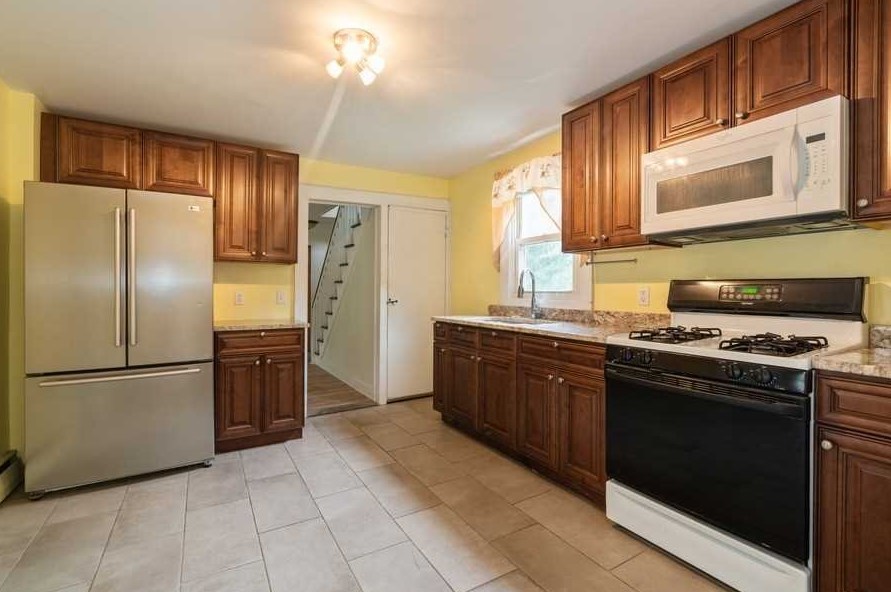1460 Rte 9w, Marlborough, NY 12542