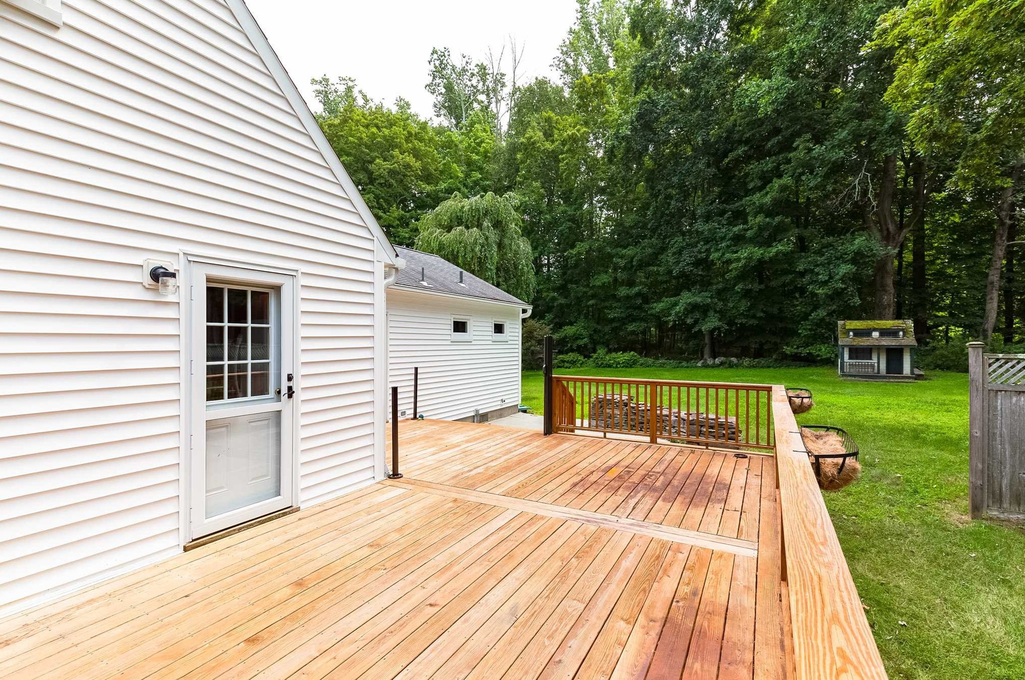 4 Oak Dr, Katonah NY  10536-3222 exterior