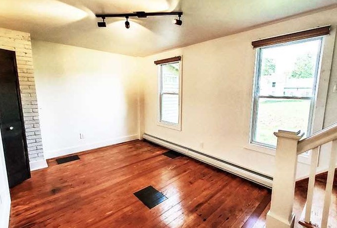 108 Old Post Rd, Red Hook NY  12571-2222 exterior